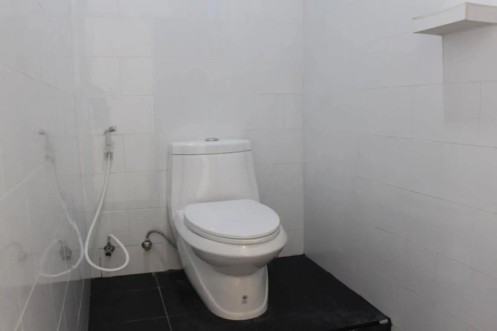 OYO 1054 Phuket Backpacker Hostel