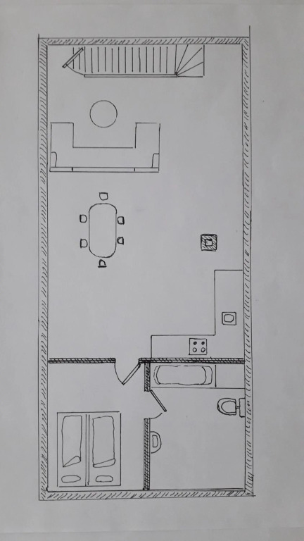 Zentrumsnahe Dachwohnung in grüner Oase