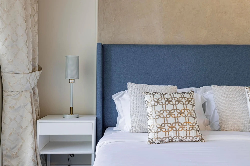 Luxurious And Stylish 1br With Amazing City Views