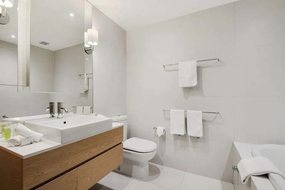 Edgewater 108