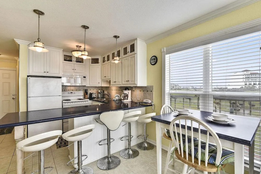 Seascape 2114 - 2 Br Condo