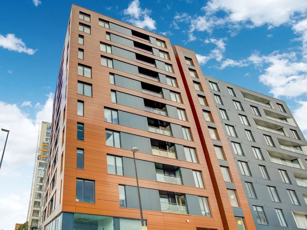 Plush Apartment in Manchester Near IWM North