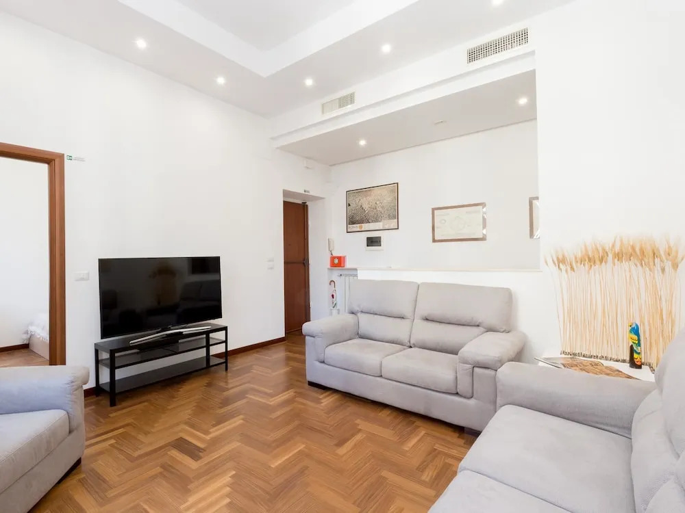 RSH Popolo Elegant Two Bedroom Apartment