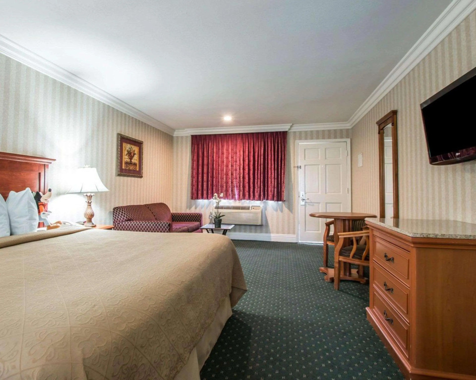 Quality Inn & Suites Anaheim Maingate