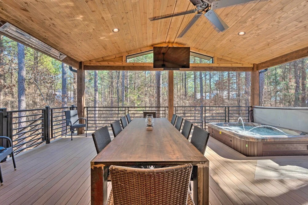 Broken Bow 'lazy Dog Lodge' w/ Hot Tub, Pool Table