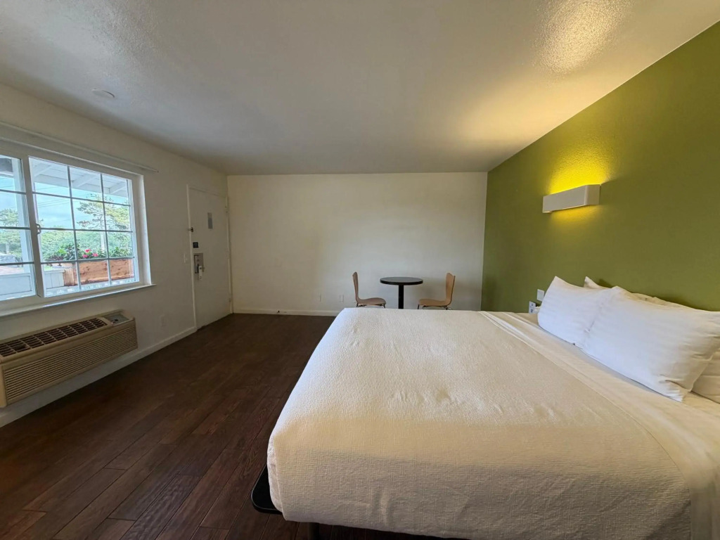 Fishermans Cove Inn