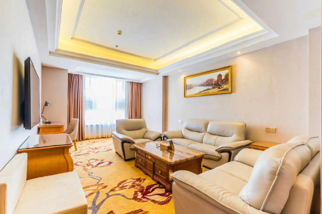 Vienna Hotel Shantou Chaoyang Mianxi Road