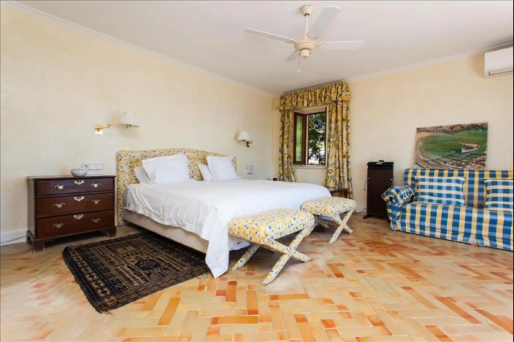 Villa Can Pirata . Seafront Villa For 10 People