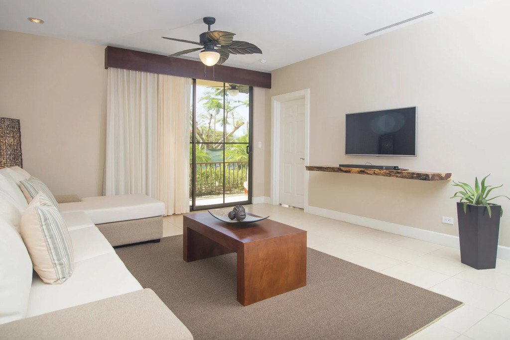 Breeze Private Residence Club