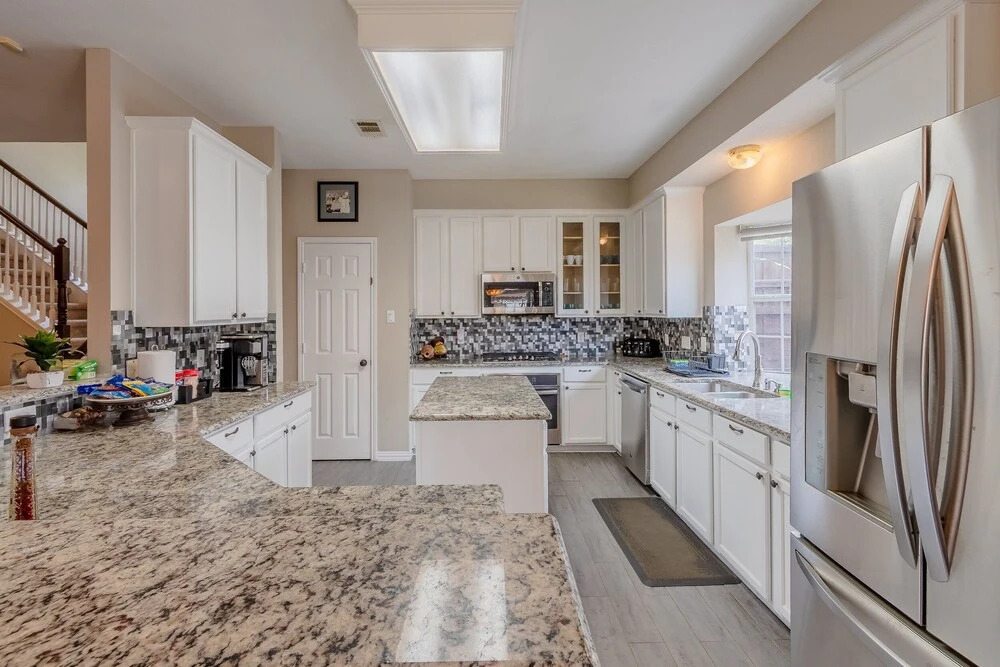 Family Friendly Spacious Home with Backyard Pool by Redawning