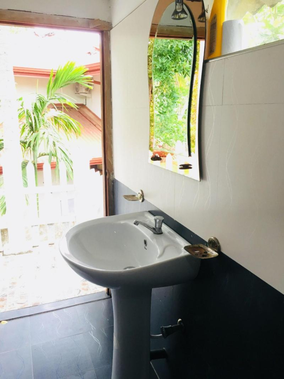 Sudu Neluma Home Stay