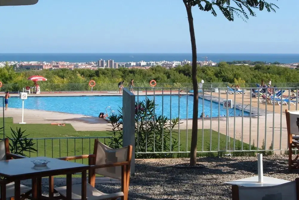 Good Standard Furnished Chalet on Nice Park