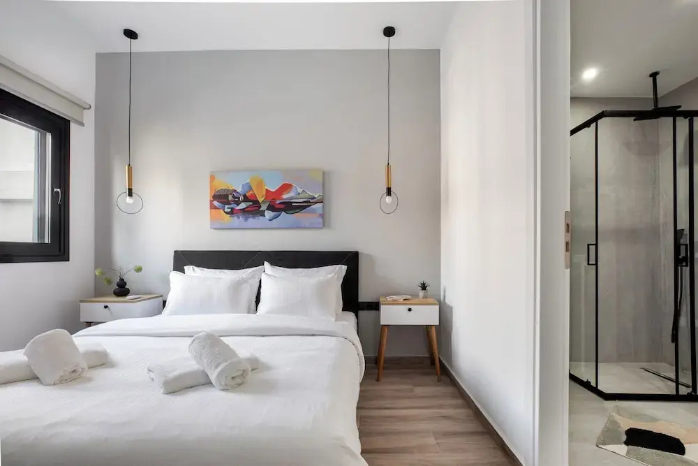 Sway - Chic 1-BR Apt & Balcony in Athens