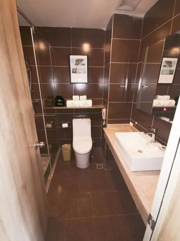 Xian Runjia Hotel
