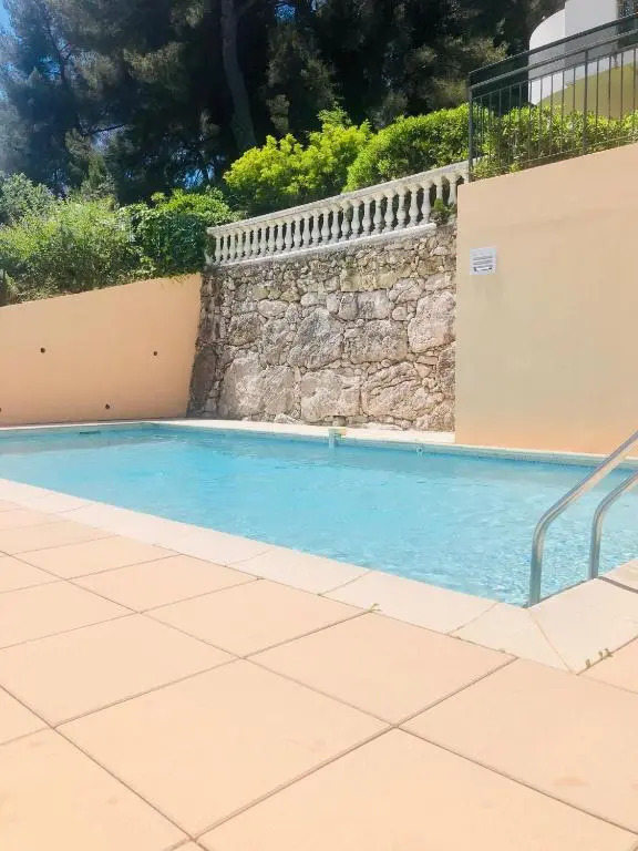 Mon Appart avec Terrasse et Piscine