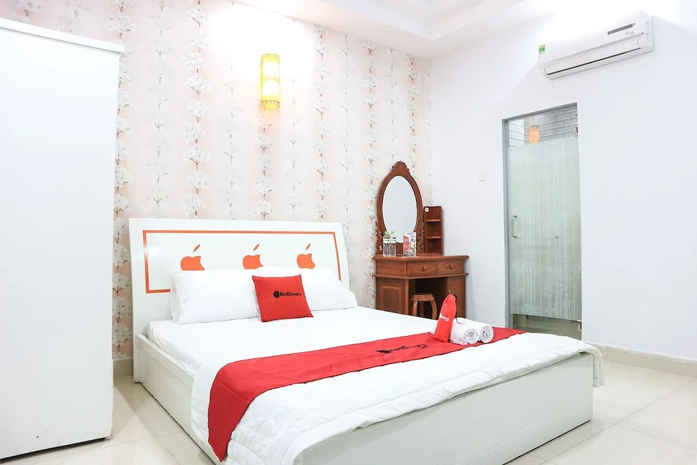 Reddoorz Near Khu che xuat Tan Thuan