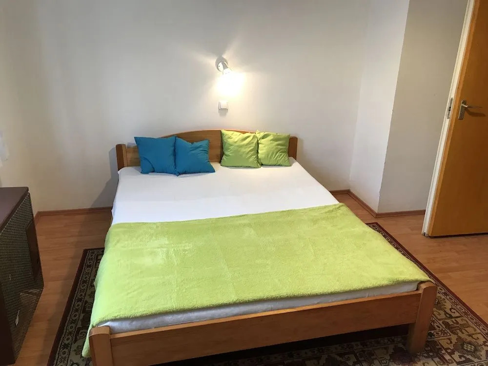 Green Garden Hotel