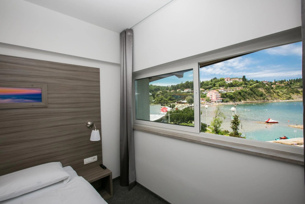 Barbara Piran Beach Hotel