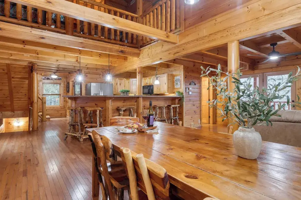 The Big Easy by Avantstay Hot Tub, Game Room, Spacious Deck Premier Location