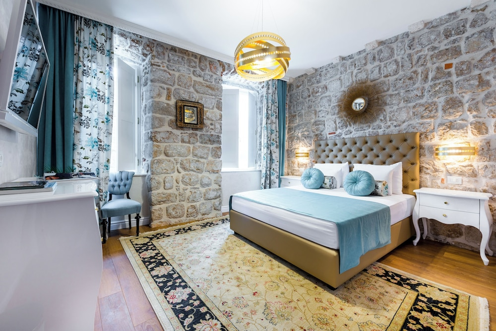 Dominus Rooms