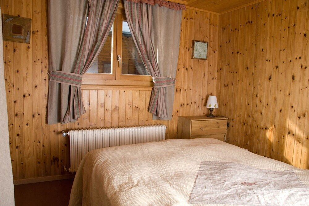 Outstanding chalet for groups, south facing, breathtaking views - all year round