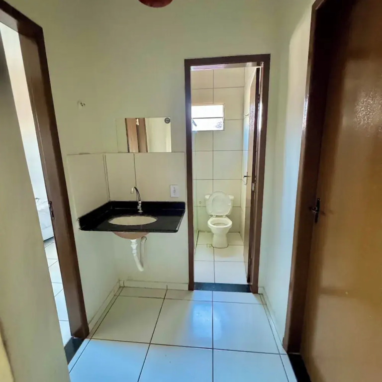 Casa com piscina espaçosa