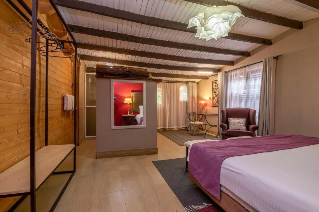 Karen Gardens Ladies Hostel