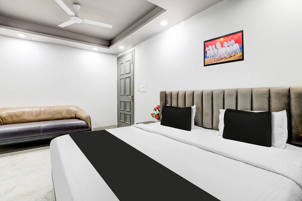 Collection O 77161 Shalimar Bagh