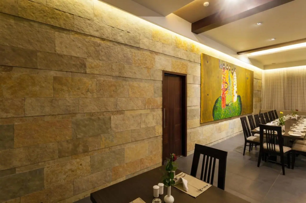 Hotel Chaitali - Pure Veg