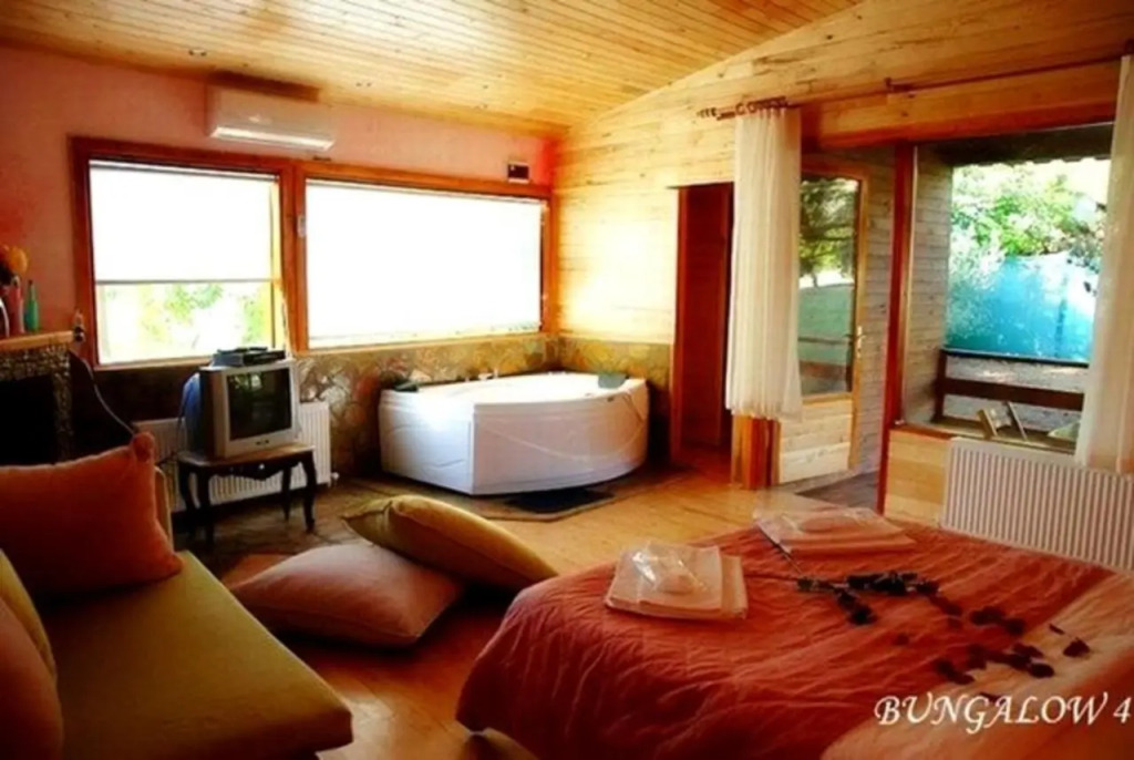Treetops Park Hotel
