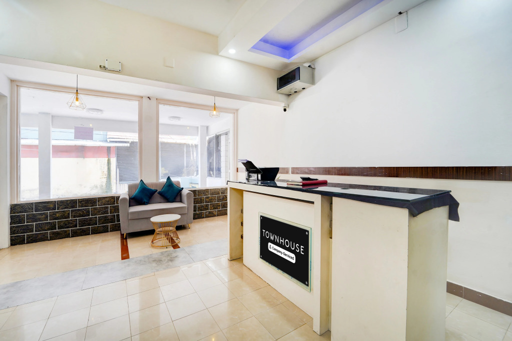Townhouse Deshabhimani Road Kaloor Kochi