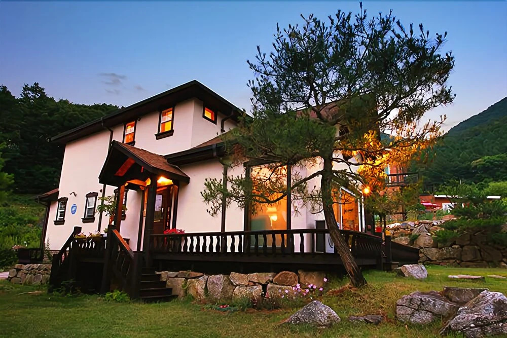 Yangpyeong Flower Fragranceed Pension