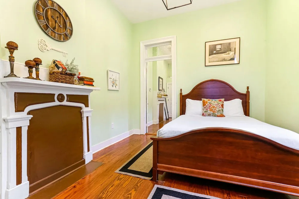 Charming Homes close to French Quarter