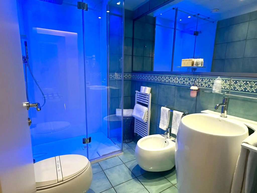 Club House Hotel