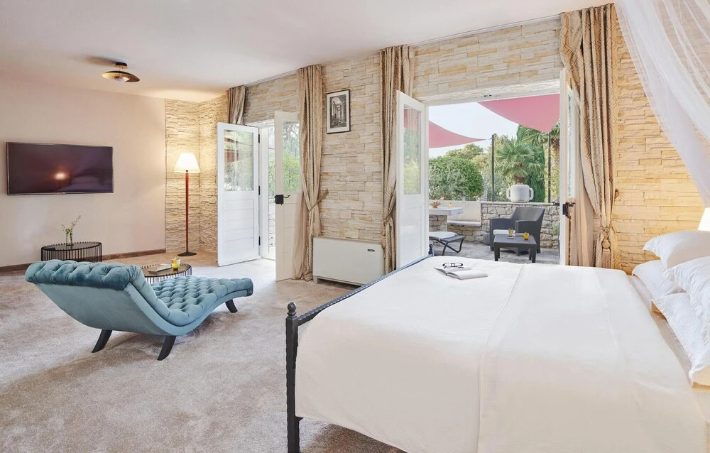 Amazing Home in Supetar With Sauna, Wifi and Outdoor Swimming Pool
