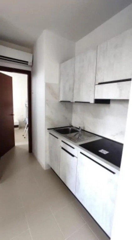 Minimalist Apartment in a Quiet Area - Beahost