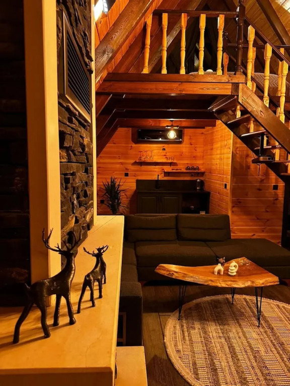 Eloi Suit Bungalov