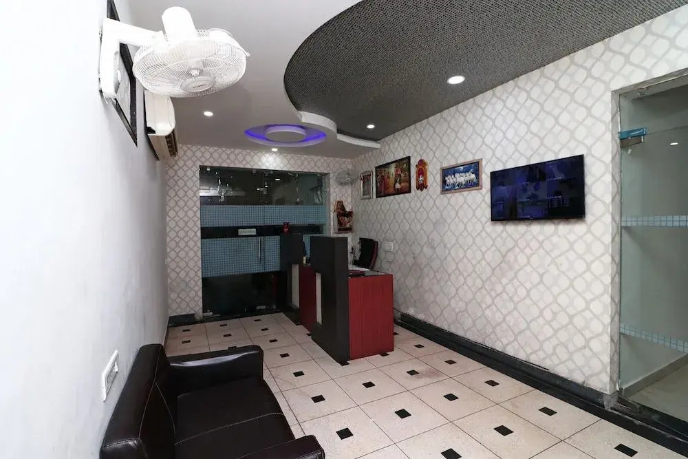 OYO 16499 Hotel Moti Dungri Palace