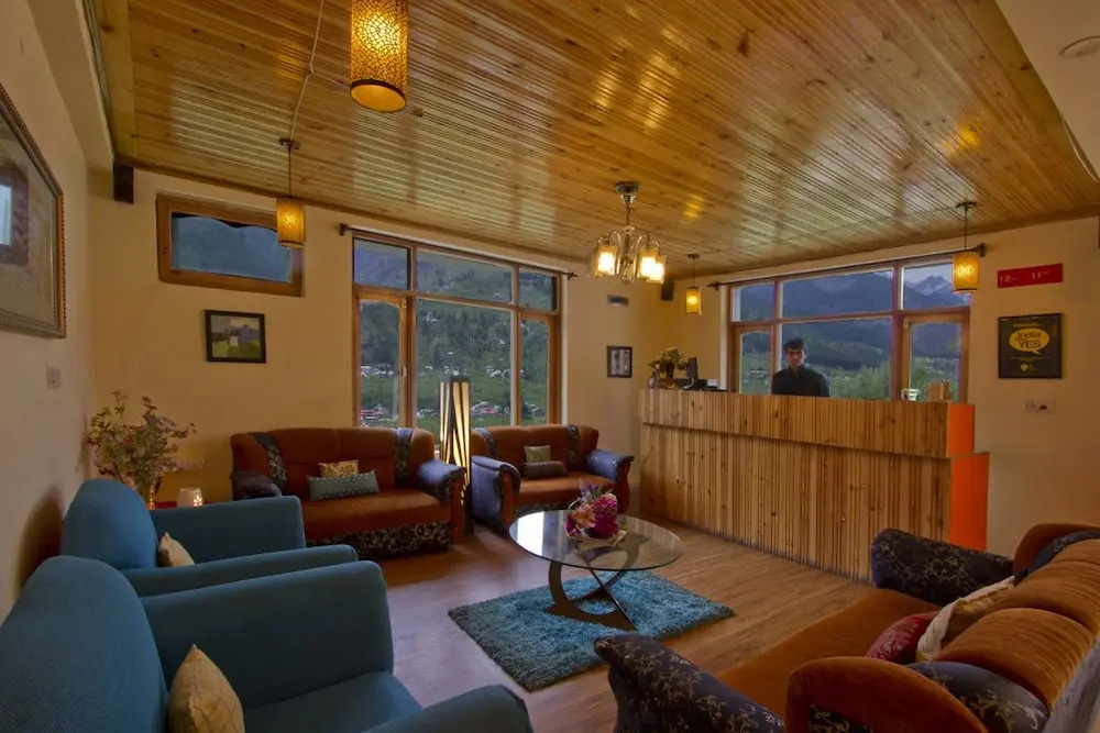 Hotel Peak View