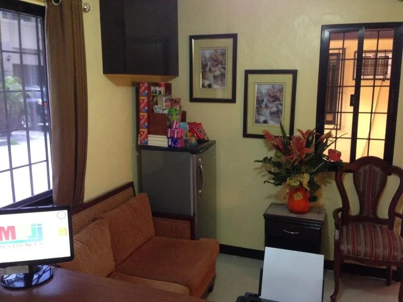 MRJJ Residences