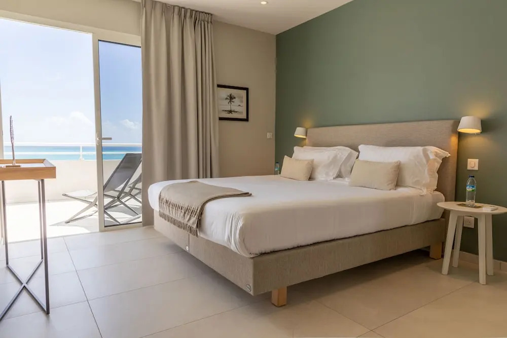 Eden Roc Villas