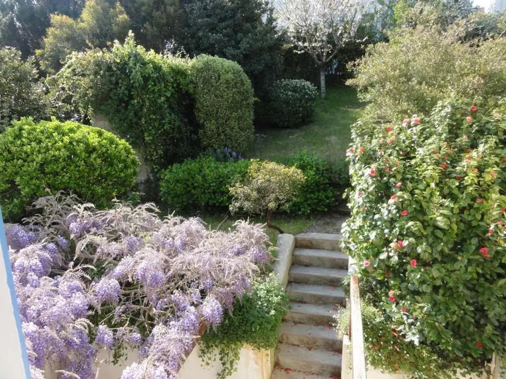 Maison familiale proche port à Sauzon, WIFI inclus - FR-1-418-11
