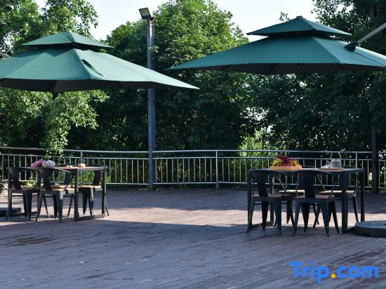 Shanyin Qiuming Hotel