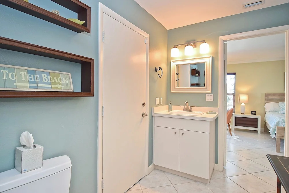 Lido Beach Home 4 Bedrooms 4 Bathrooms Home
