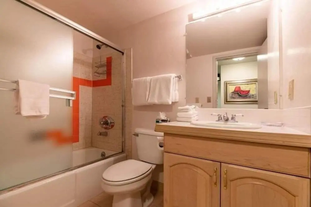 Vail Village condo walking distance to Gondola