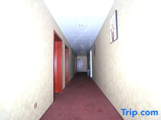 Yijia Hotel, Louxing District, Loudi City