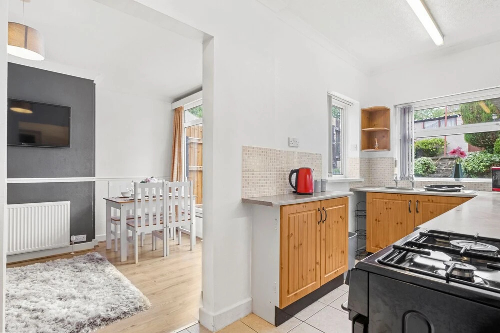 4 Bedroom House located near BHX & NEC