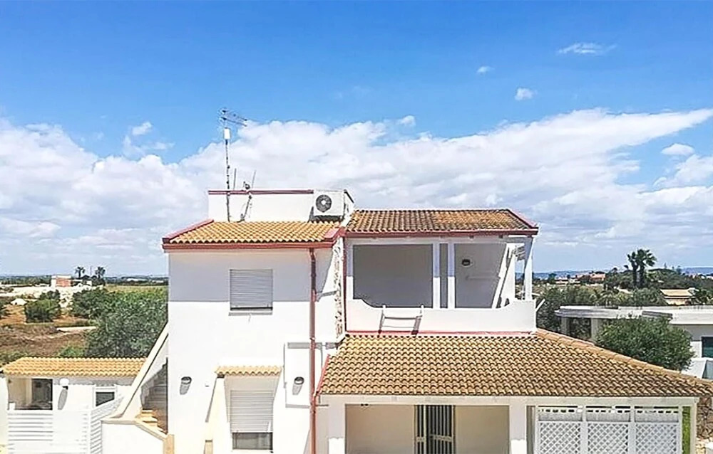Nice Apartment in Reitani Noto With Wifi and 2 Bedrooms