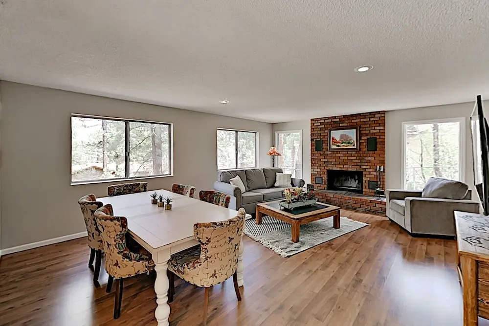 3330smoo 4 Bedroom Home
