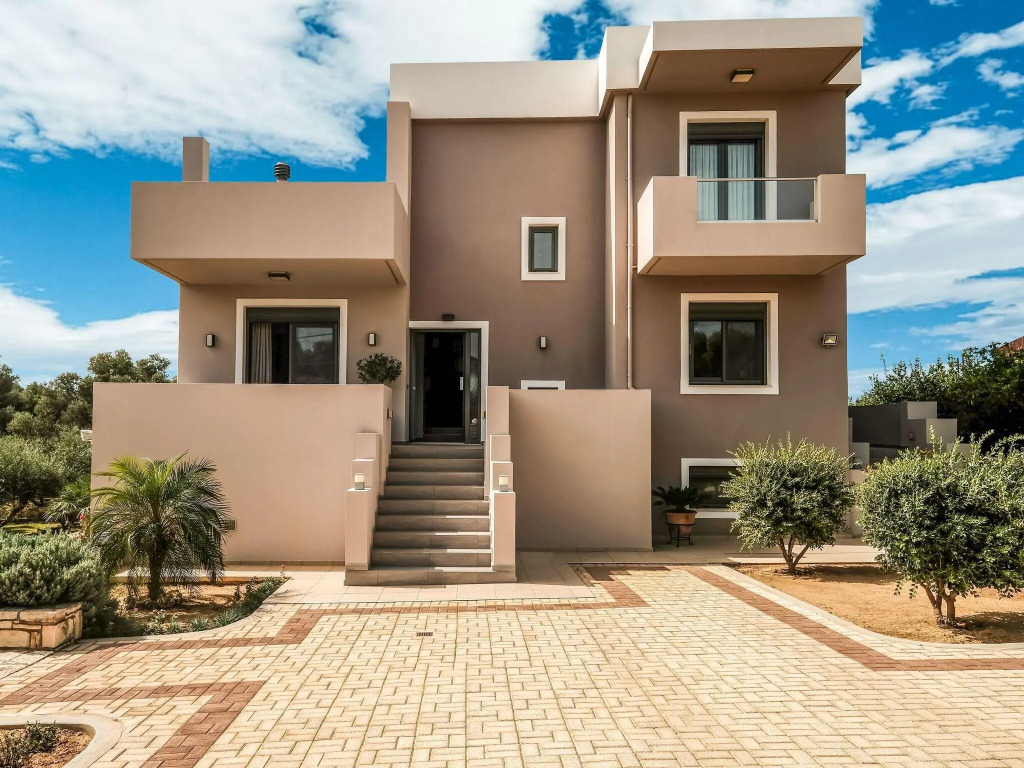 Beautiful new Large House, Private Pool, Near Beach at Rethymno, NW Coast